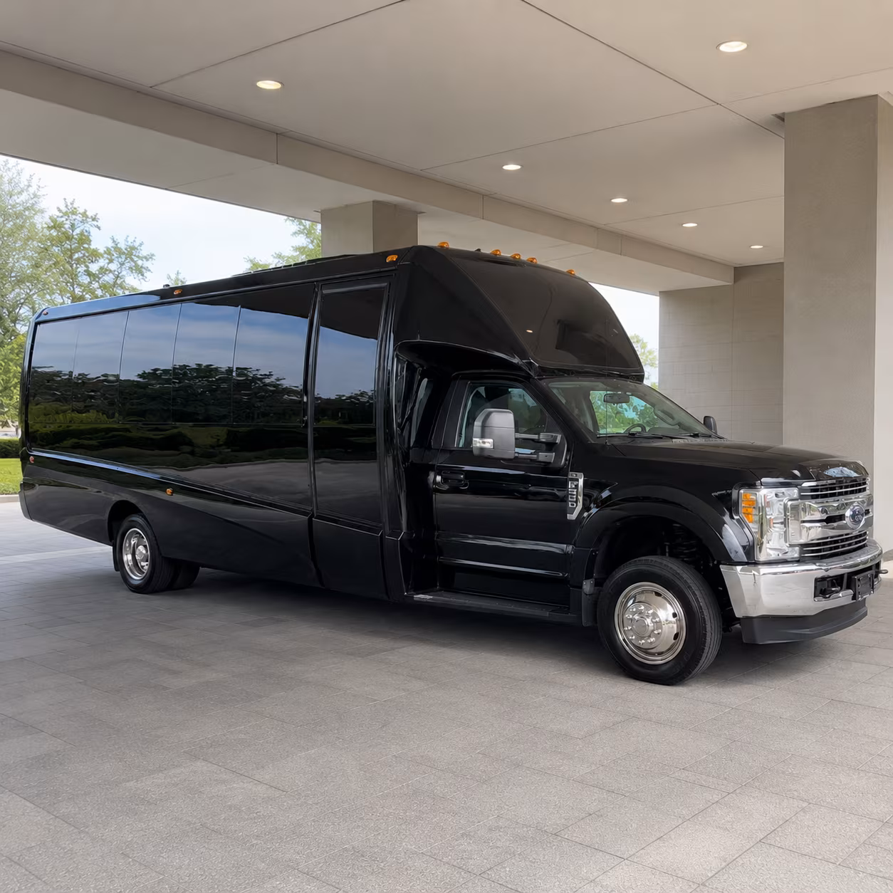 prom and homecoming party buses in hoover
