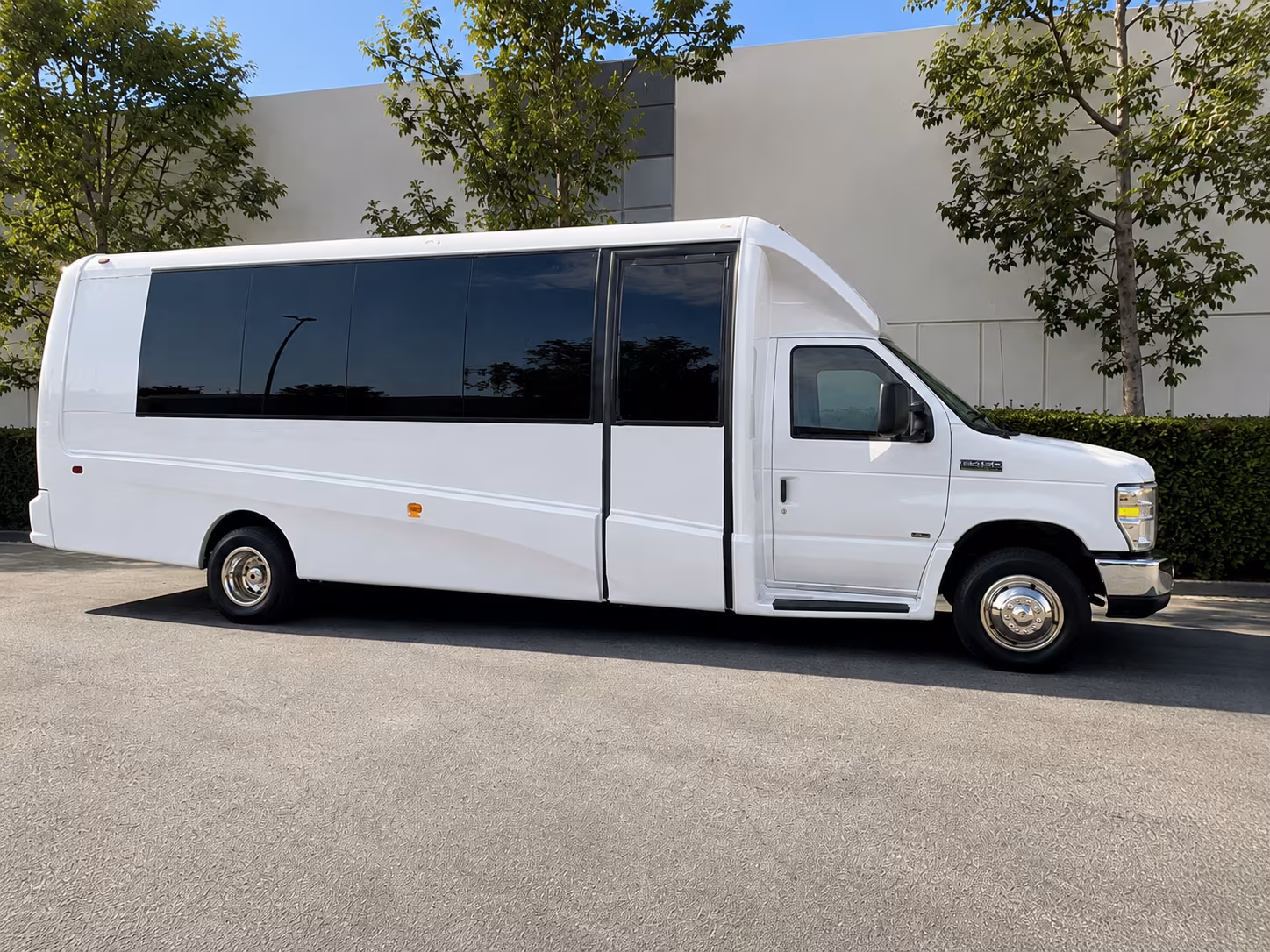 wedding and quinceanera buses in hoover